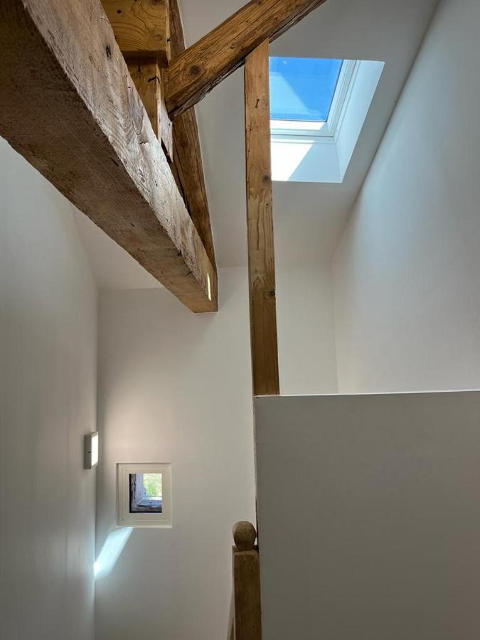 Superbe maison de ville, rénovée à 15 min de Lyon Saint-Symphorien-dʼOzon Esterno foto