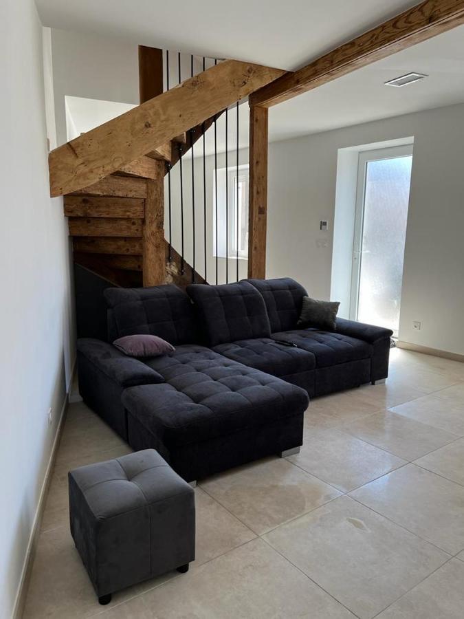 Superbe maison de ville, rénovée à 15 min de Lyon Saint-Symphorien-dʼOzon Esterno foto